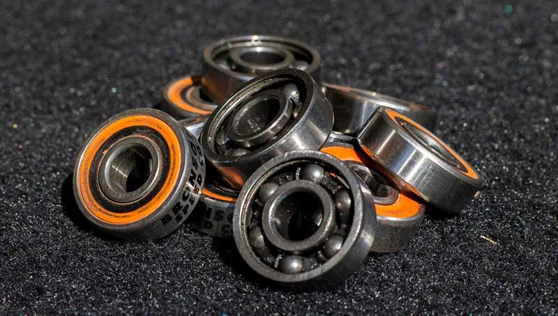 چگونه بلبرینگ‌های اسکیت را تمیز و روان کنیم؟ راهنمای گام به گام 2