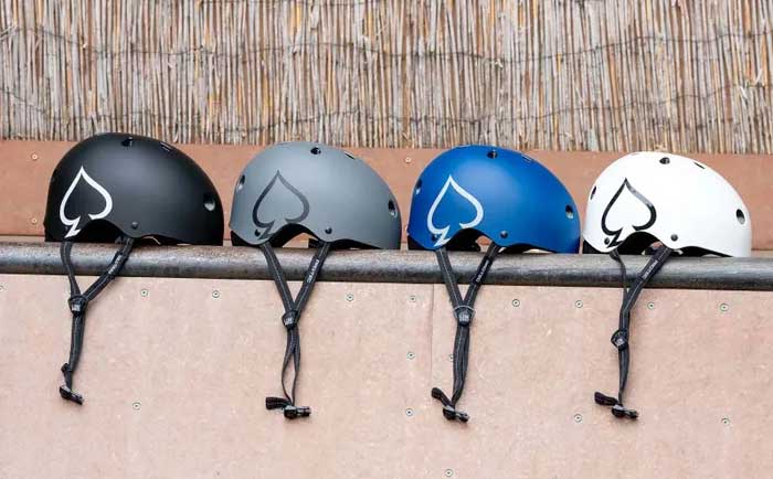 چه لوازم جانبی برای اسکیت ضروری است؟ 1 کلاه ایمنی Helmet اسکیت
